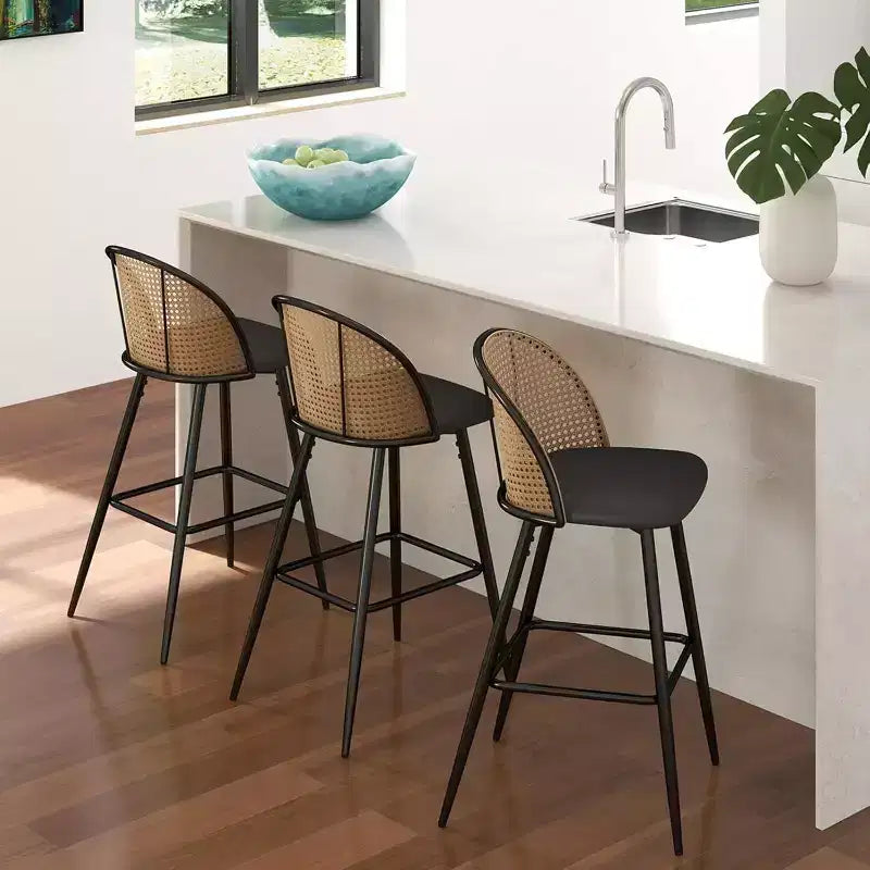 Tabourets de bar pivotants en rotin avec similicuir, chaises de bar rembourrées de style bohème moderne du milieu du siècle pour îlot de cuisine